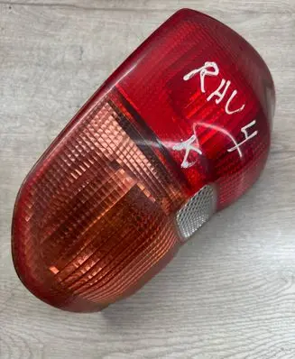 Toyota RAV 4 (XA20) Rear/tail lights