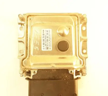 Mercedes-Benz E W212 Engine control unit/module A0009007006 Q02DCU17PC41 0281031383