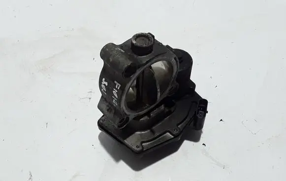 BMW 5 F10 F11 Throttle valve 7810752