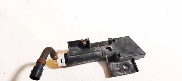 Subaru Outback Headlight washer spray nozzle 20063