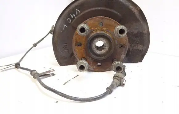 Volvo V40 Front wheel hub spindle knuckle 30871261