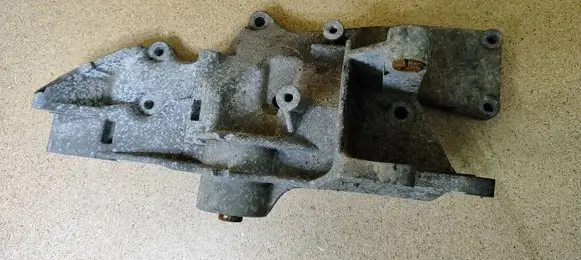 Volkswagen PASSAT B5.5 Generator/alternator bracket 06B903143N 026606