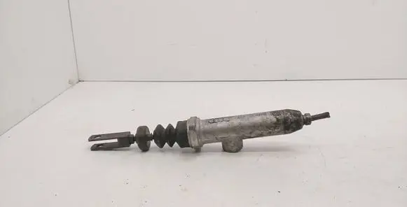 Audi 80 90 B3 Clutch master cylinder 893721401B