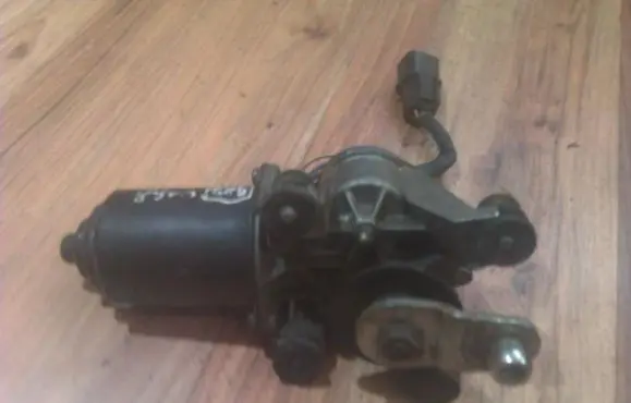 Hyundai Lantra I Wiper motor 9810028100