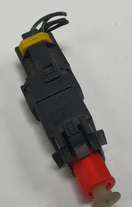 Renault Espace - Grand espace IV Brake pedal sensor switch 13118547