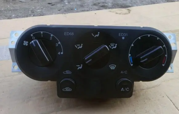 Ford Maverick Climate control unit