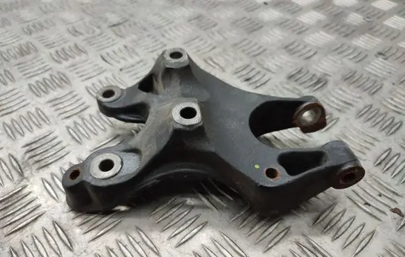 Mini One - Cooper Coupe R56 Engine mounting bracket 6780439