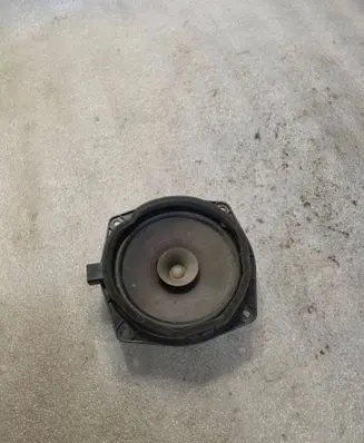 Mitsubishi Pajero Front door speaker MR301667 331204