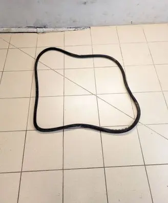 Volvo S80 Rubber seal front coupe door 