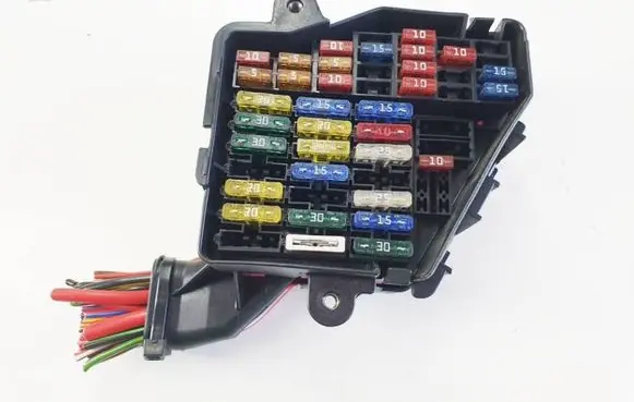 Audi A4 S4 B6 8E 8H Fuse box set