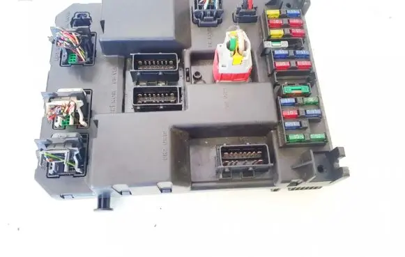 Peugeot 307 Fuse box set 9651197680a 9651196980a