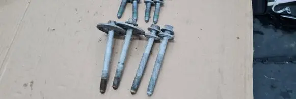Chrysler Pacifica Other rear suspension part SRUBY