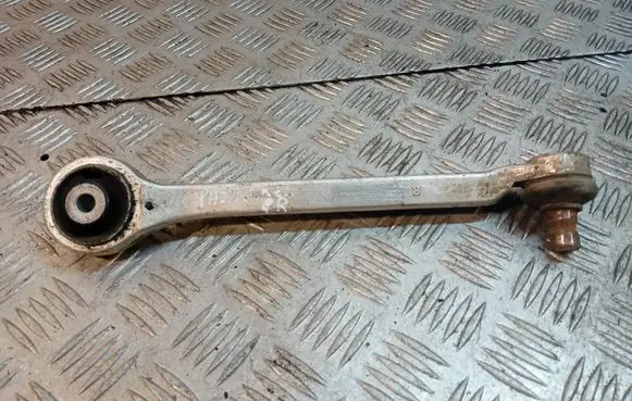 Volkswagen PASSAT B5.5 Front lower control arm/wishbone