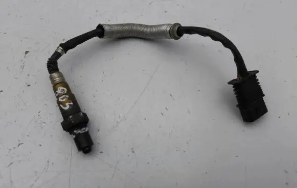 BMW i3 Lambda probe sensor 8604930 8027085086
