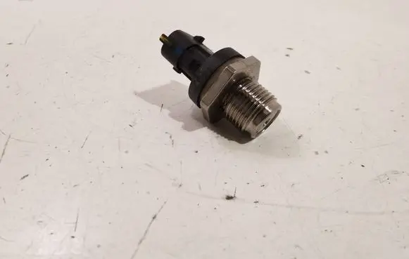 Renault Espace V (RFC) Fuel pressure regulator 