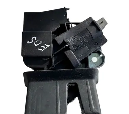 Audi A4 S4 B8 8K Tailgate/trunk/boot lock/catch/latch 4F5827505D