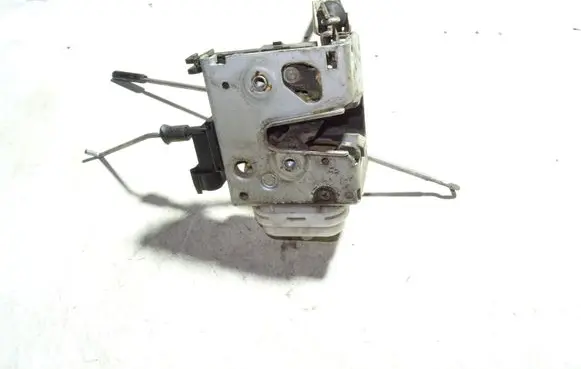 Audi A8 S8 D2 4D Front door lock 4D1837016A