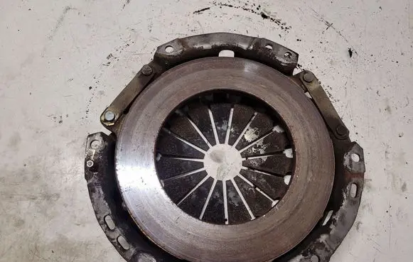 Toyota Yaris Pressure plate
