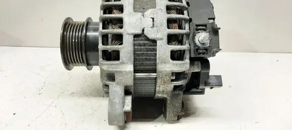 Volvo V40 Generator/alternator 30659580 36002812