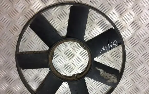 BMW 5 E39 Fan impeller 2243303 6600100000