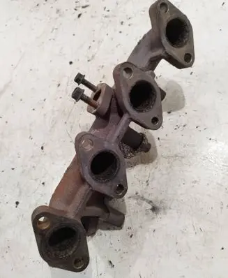 Hyundai i30 Exhaust manifold