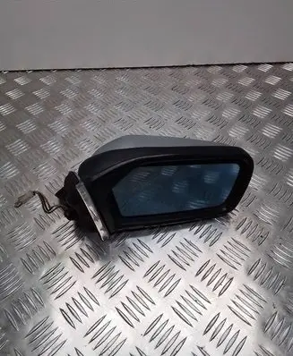 Mercedes-Benz W123 Front door electric wing mirror
