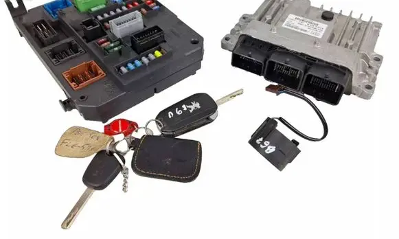 Peugeot 508 Engine control unit/module 9666912580 9663123380 9664992380