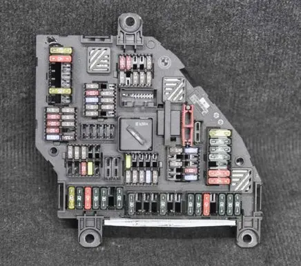 BMW 5 F10 F11 Fuse box set 9267980
