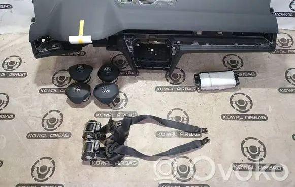 Volkswagen PASSAT B8 Dashboard 3G0880204F 5G0880201C 3G0880204E
