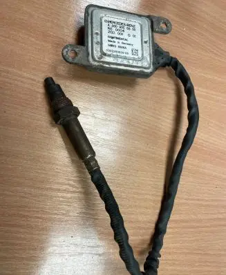 Mercedes-Benz CLS C218 X218 Lambda probe sensor A0009056900 130220003905 5WK96681A