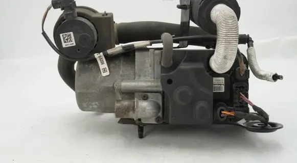 Audi A3 S3 8V Auxiliary pre-heater (Webasto) 5Q0815005AD 9033394A 9033318A