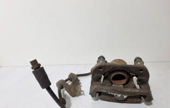 BMW 1 E81 E87 Front brake caliper 3019B16