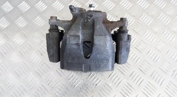 Toyota RAV 4 (XA40) Front brake caliper 4773042091