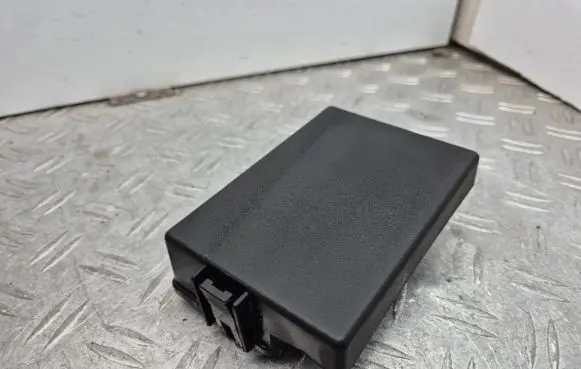 Chevrolet Captiva Fuse box cover