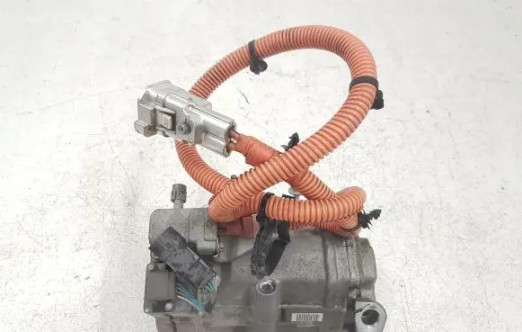 Ford Fusion II Air conditioning (A/C) compressor (pump) DG9H19D623 DG9H19D623AD ESA34C