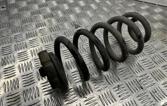 Audi A6 S6 C6 4F Rear coil spring 8E0512149P