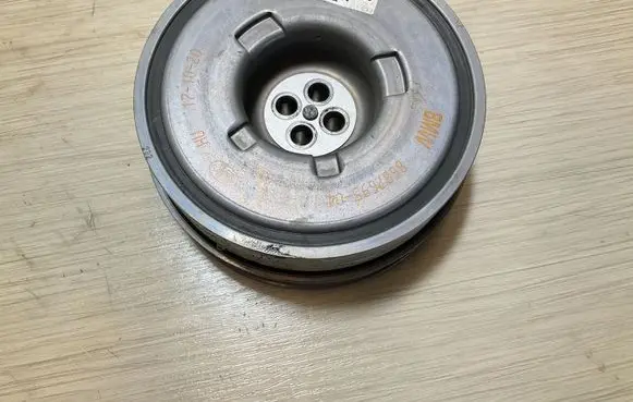 Crankshaft pulley