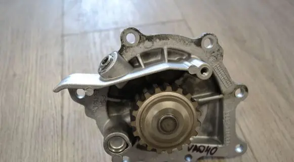 Peugeot Boxer Water pump 9684319880