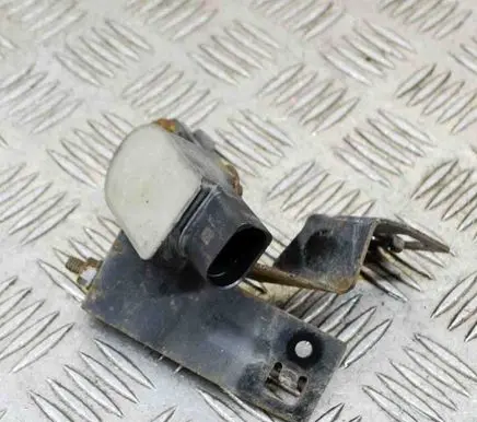 Nissan Leaf I (ZE0) Rear air suspension level height sensor 5381289900 10R035899
