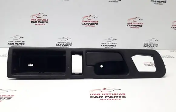 Rear door interior handle