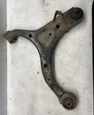 Hyundai Santa Fe Front lower control arm/wishbone