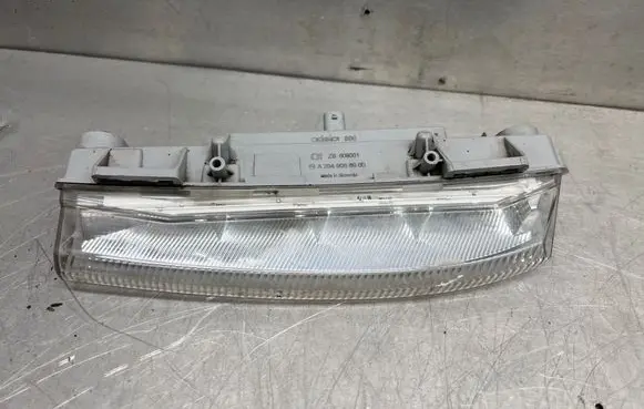 Mercedes-Benz C W204 Front fog light ZB606001 A2049068900