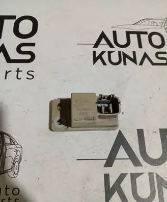 Toyota Avensis T250 Window wiper relay 8594205030