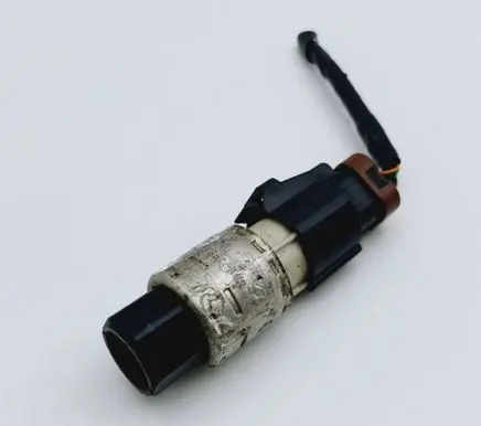 Ford Mondeo Mk III Air conditioning (A/C) pressure sensor 95BW19E561AA