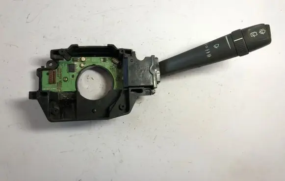 Volvo XC70 Wiper control stalk 4970 0685372 02W45A