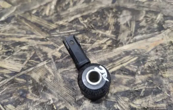 BMW 7 F01 F02 F03 F04 Detonation knock sensor 757703401