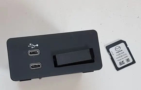 Mazda CX-5 II AUX in-socket connector K69C669U0A
