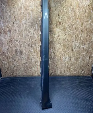 BMW 5 F10 F11 Foot area side trim 