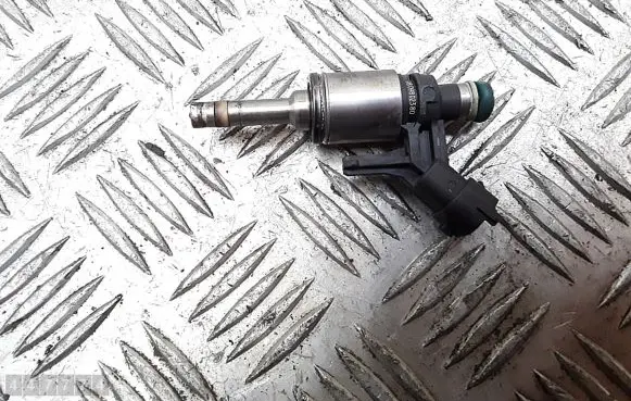 Citroen DS3 Fuel injector