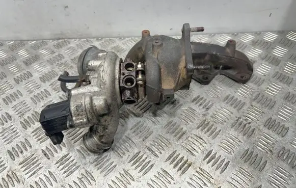 Volkswagen Golf V Turbo 03C145701